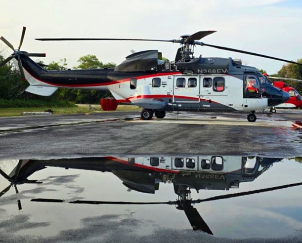 Helikopter bantuan dari Badan Nasional Penanggulangan Bencana (BNPB). 