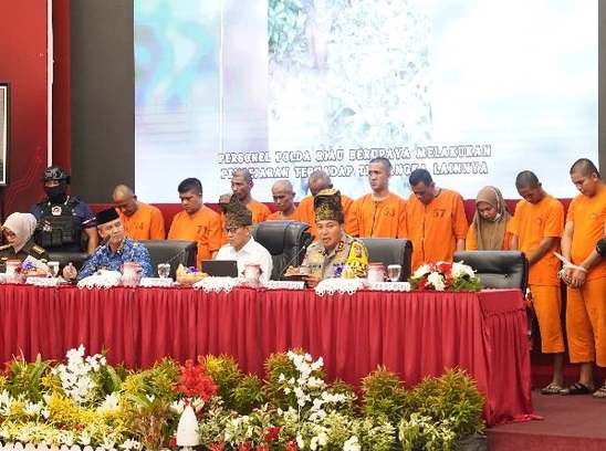 Polda Riau berhasil menggagalkan upaya penyelundupan 100 calon korban TPPO ke luar negeri melalui operasi gabungan pada 2 dan 4 Juli 2025. 