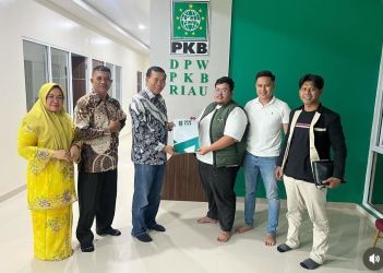 Mantan Walikota Pekanbaru Firdaus Mantap Maju Pilgubri 2024 (foto:ist) 