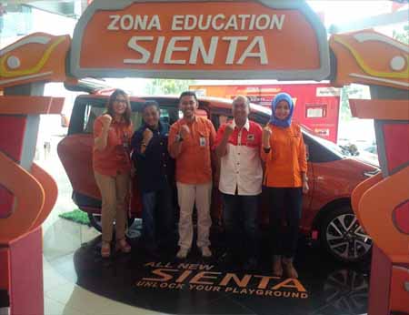 Inilah Keunggulan Toyota Sienta sebagai Mobil Keluarga