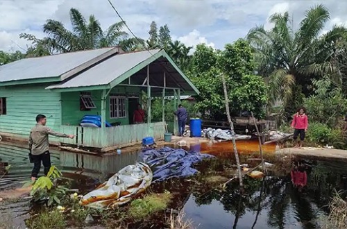 Banjir di Siak mulai surut.(foto: tribunpekanbaru.com)