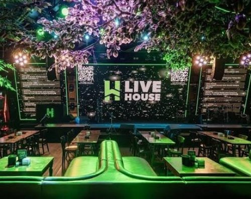 HW Live House.