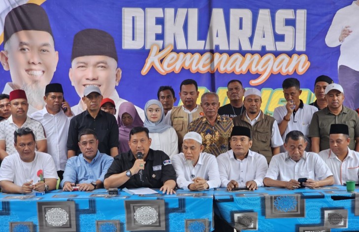 Paslon Paisal-Sugiyarto gelar deklarasi kemenangan Pilkada Dumai di Markas PAS (foto/bambang)