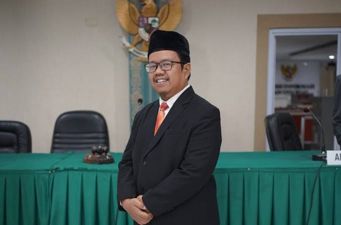 Ketua Bawaslu Riau, Alnofrizal.(foto: int)