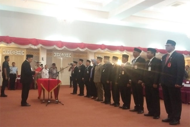 Pelantikan 12 pejabat eselon II di lingkungan Pemerintah Provinsi Riau, Selasa (10/3/2020) di Gedung Daerah. (Dok. halloriau)
