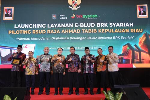 BRK Syariah berkolaborasi dengan RSUD Raja Ahmad Tabib Kepri meluncurkan layanan E-BLUD pada Selasa (15/4/2025) malam. (Foto: Istimewa)