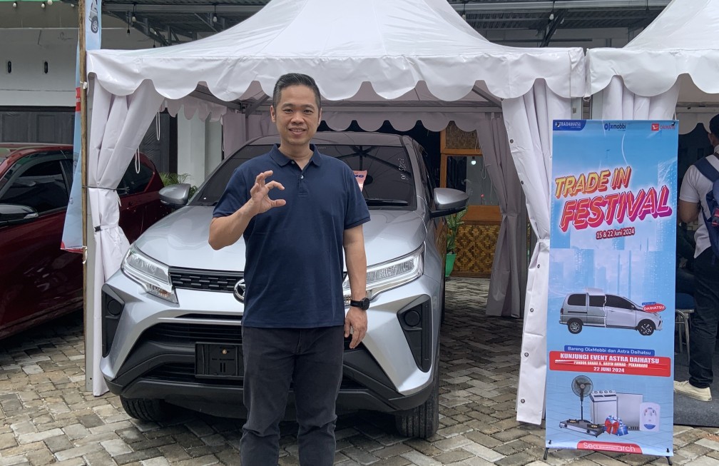 Banyak keuntungan di promo Gokil Astra Daihatsu dan OLXMobbi di Pekanbaru (foto/Meri) 