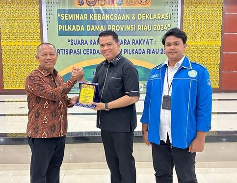 Direktur Intelkam Polda Riau, rektor dan BEM UIR.