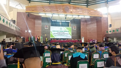 Ratusan mahasiswa UIN Suska diwisuda hari ini (foto/Bayu)