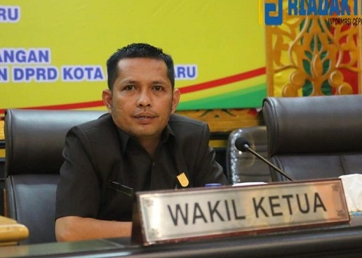 Tengku Azwendi Fajri.