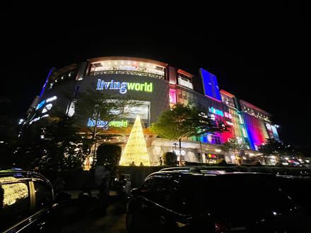 Semarak akhir tahun 2024 di Mal Living World Pekanbaru.(foto: sri/halloriau.com)