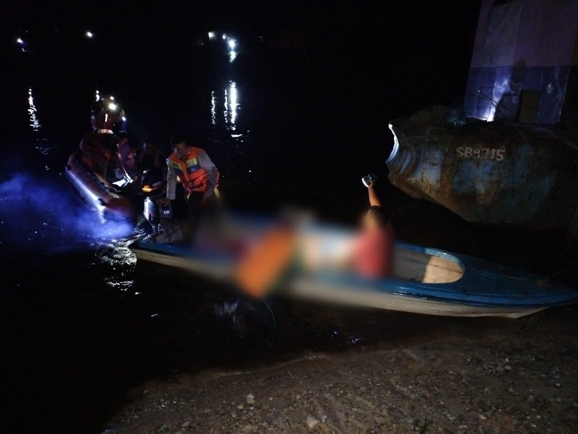 Tim SAR berhasil evakuasi remaja yang terseret arus Sungai Mandau (foto/bayu)