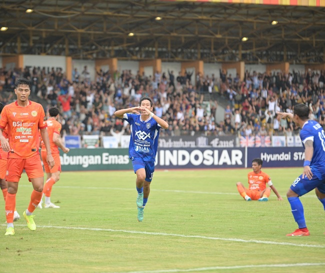 PSPS vs Persiraja.