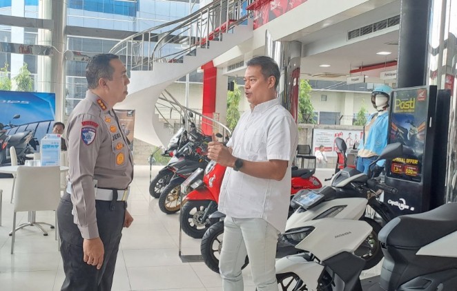 Perkuat Sinergi Kampanye #Cari_Aman Berkendara, Dirlantas Polda Riau Sambangi PT CDN Riau 