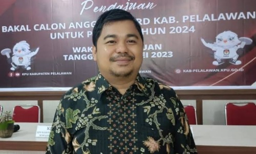 Ketua KPU Pelalawan, Wan Kardiwandi.(foto: andi/halloriau.com)