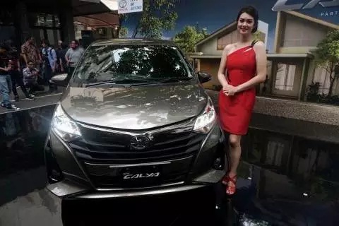 Toyota Calya Jagoannya Mobil LCGC, Honda Brio Satya Tempel Ketat
