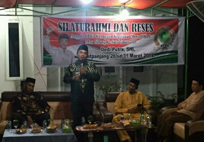 Dedi Putra saat melakukan reses.