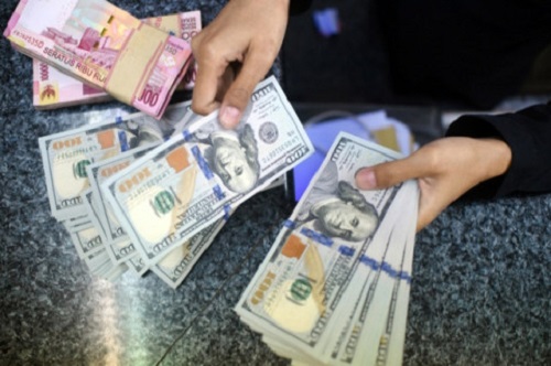 Rupiah kembali ditekan dolar.(ilustrasi/int)