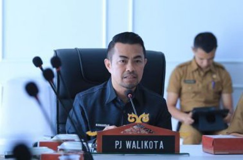 Mayor of Pekanbaru, Risnandar Mahiwa.(photo: int)