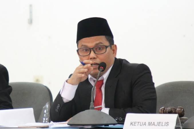 Ketua KPU Riau, Rusidi Rusdan klaim partisipasi pemilih Pilkada 2024 meningkat (foto/int)