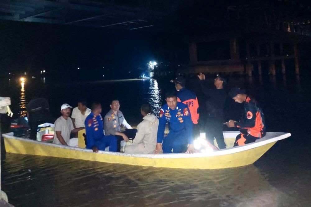 Kecelakaan di Jembatan Langgam, seorang pemotor tewas jatuh ke Sungai Kampar (foto/int)