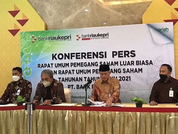 Konfrensi Perw Rapat Umum Pemegang Saham Luar Biasa (RUPS LB), dan RUPS tahunan 2021 BRK. 