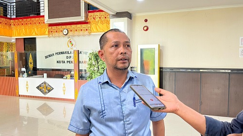 Wakil Ketua DPRD Kota Pekanbaru, Tengku Azwendi Fajri SE MM.(foto: mimi/halloriau.com)