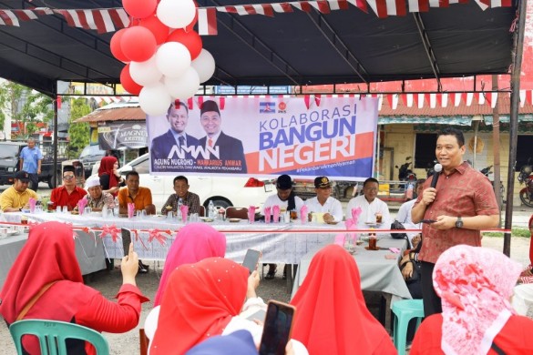 Markarius blusukan ke Pasar Cik Puan Pekanbaru (foto/Mimi)