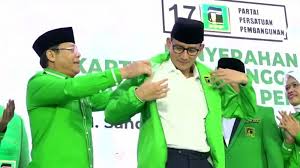 Plt Ketua Umum PPP Muhamad Mardiono meresmikan Sandiaga Salahuddin Uno jadi kader (*)