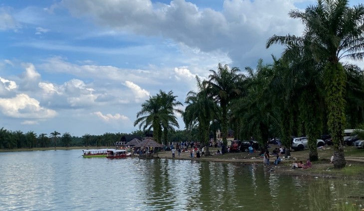 Wisata di Henderland Kampar jadi primadona (foto/Yuni)