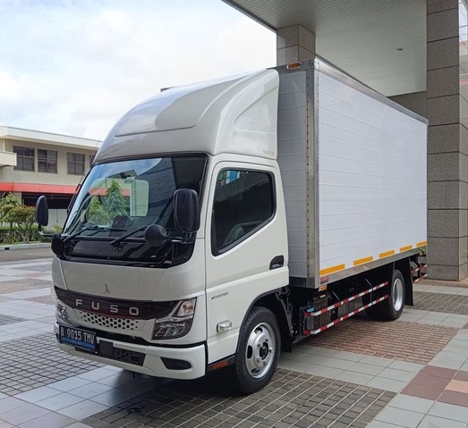 Mitsubishi Fuso eCanter.