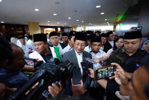 Menteri Agama RI, Nasaruddin Umar saat menyampaikan keterangan pers Balai Dang Merdu BRK Syariah, Pekanbaru, Riau Rabu (23/5/2025). (Foto: Media Center Riau)