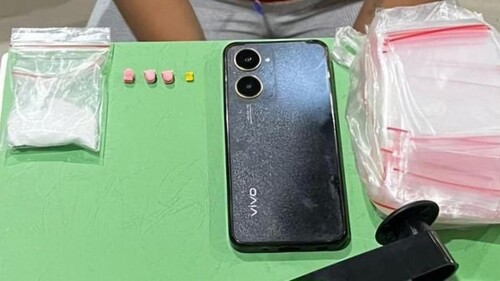 Barang bukti sabu yang disimpan dalam kemaluan wanita di Pekanbaru. (Foto: Detik.com)