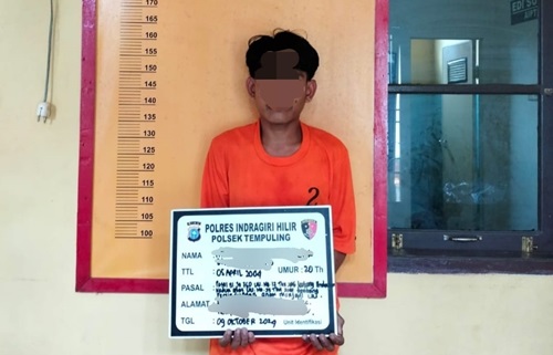 Pelaku pencabulan HM 20 tahun (foto/Ayendra)