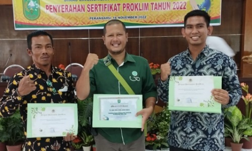 Dua Desa Binaan PT KTU raih penghargaan Proklim DLHK Riau.(foto: diana/halloriau.com)