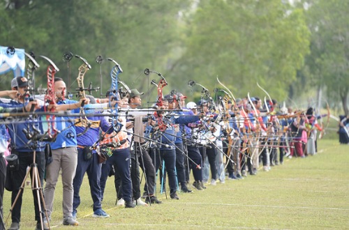 Para peserta KPI RU II Archery Open Tournament dan Pertamina Archery Series 1 tahun 2024.(foto: bambang/halloriau.com)