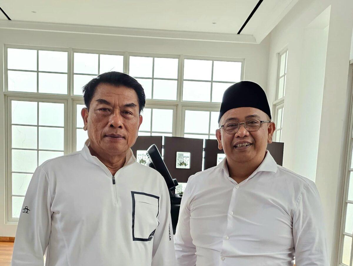 Ketua Umum DPP Apkasindo, Dr Gulat ME Manurung (kanan) bersama Ketua Dewan Pembina, Jenderal TNI (Purn) Dr Moeldoko (foto/int)