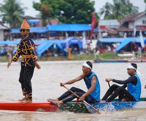 Event Pacu Jalur Kuansing.