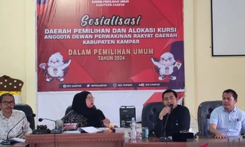 Jajaran Komisioner KPU Kampar.(foto: antarariau.com)