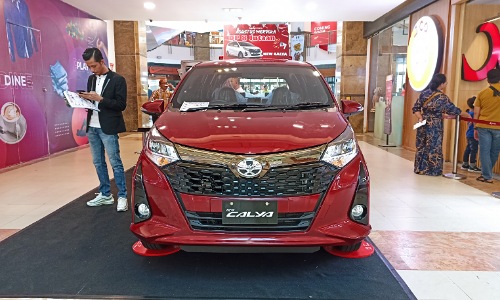 Agung Toyota gelar pameran Promo Agustus Merdeka di Mal SKA Pekanbaru.(foto: rahmat/halloriau.com)