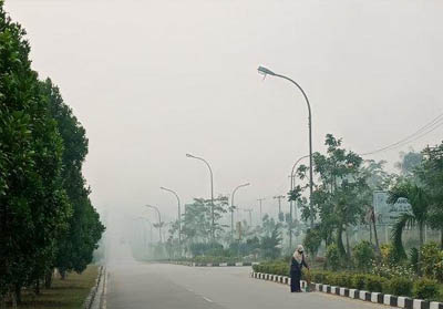 Kondisi asap di Pelalawan baru-baru ini.