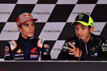 Valentino Rossi dan Marc Marquez.(foto: int)