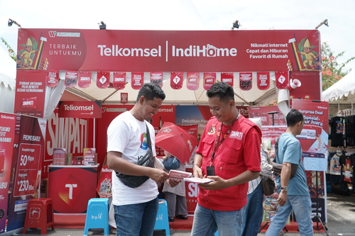Telkomsel memberikan dukungan penuh pada Festival Pacu Jalur 2025 di Kuantan Singingi. (Foto: Istimewa)