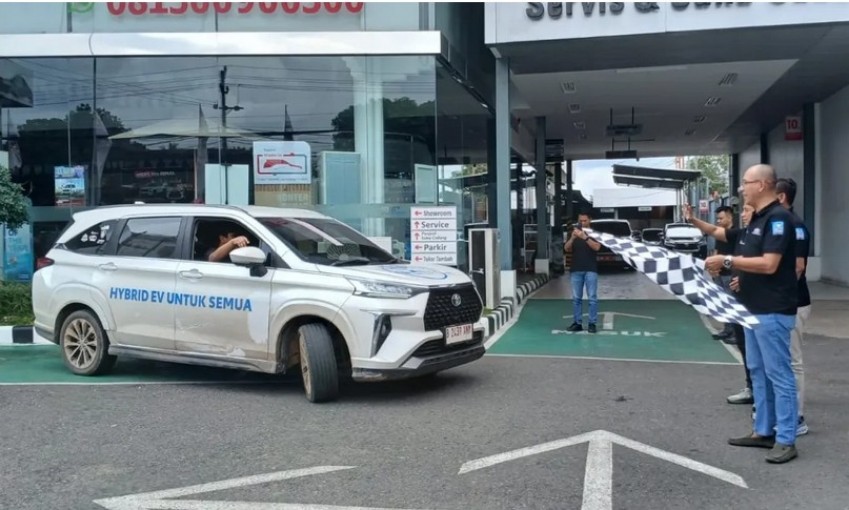 Veloz Hybrid EV Lintas Nusa Singgah di Pekanbaru Besok, Uji Performa di Jalur Sumatera