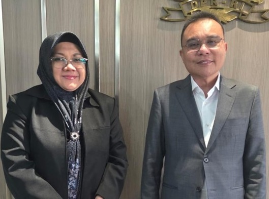 Pertemuan Bupati Afni dengan beberapa pejabat pusat.
