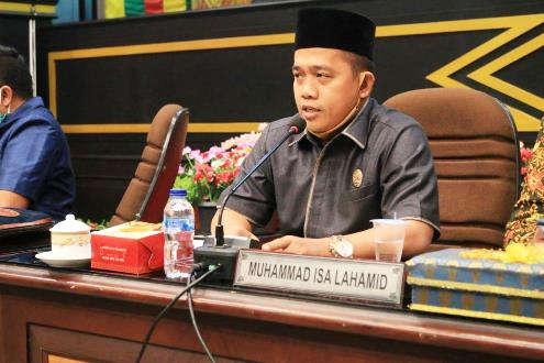 Ketua DPRD Pekanbaru sementara, Isa Lahamid.(foto: int)