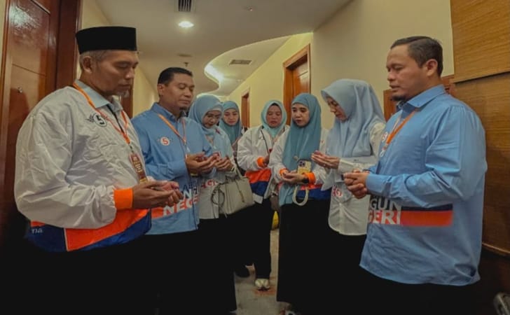 Ayat Cahyadi (kiri) ajak masyarakat bersatu majukan Pekanbaru bersama Walikota Terpilih (foto/ist)