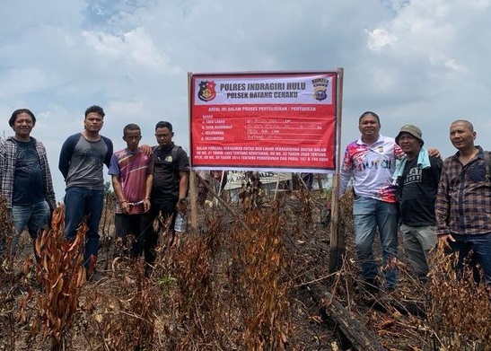 Pelaku saat ditangkap (Foto: dok Polres Indragiri Hulu)
