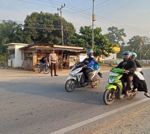 Polisi di Rimba Melintang gelar strong point (foto/afrizal)