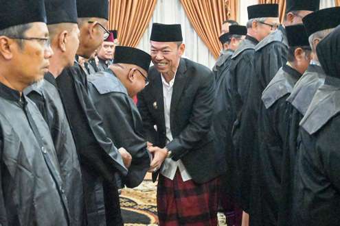 Pengukuhan dewan hakim MTQ XIX Rohil 2024.(foto: afrizal/halloriau.com)